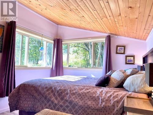 3705 Koochin Road, Grand Forks, BC - Indoor Photo Showing Bedroom