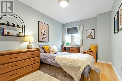 196 - 10 Bassett Boulevard, Whitby (Pringle Creek), ON - Indoor Photo Showing Bedroom