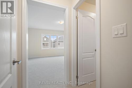 71 Sun Haven Lane, Thorold, ON - Indoor Photo Showing Other Room