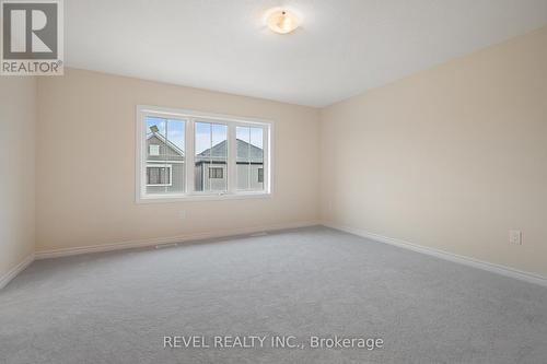 71 Sun Haven Lane, Thorold, ON - Indoor Photo Showing Other Room