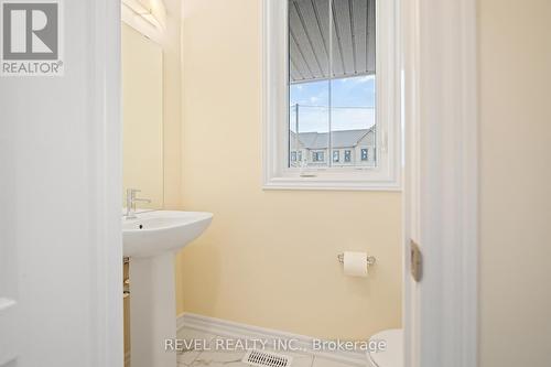 71 Sun Haven Lane, Thorold, ON - Indoor Photo Showing Bathroom