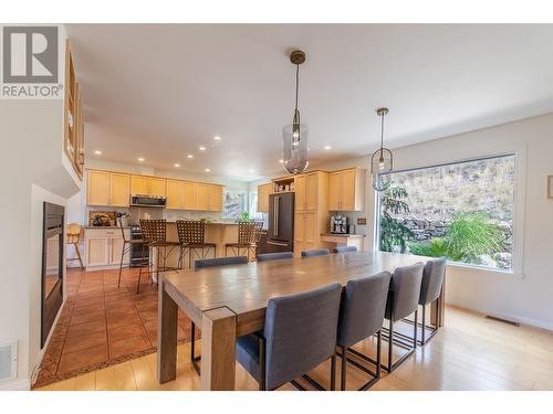 12019 Morrow Avenue, Summerland, BC - Indoor