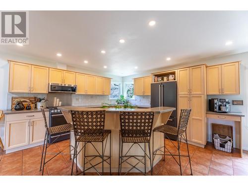 12019 Morrow Avenue, Summerland, BC - Indoor Photo Showing Kitchen