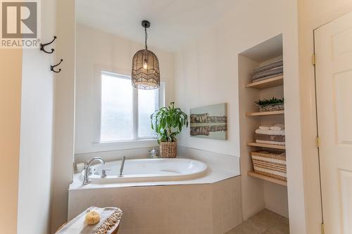 12019 Morrow Avenue, Summerland, BC - Indoor Photo Showing Bathroom