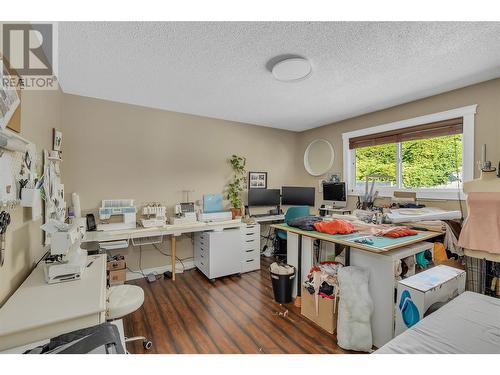 1185 Sunnyside Road, West Kelowna, BC - Indoor Photo Showing Office