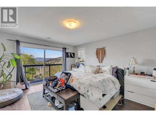 1185 Sunnyside Road, West Kelowna, BC - Indoor Photo Showing Bedroom