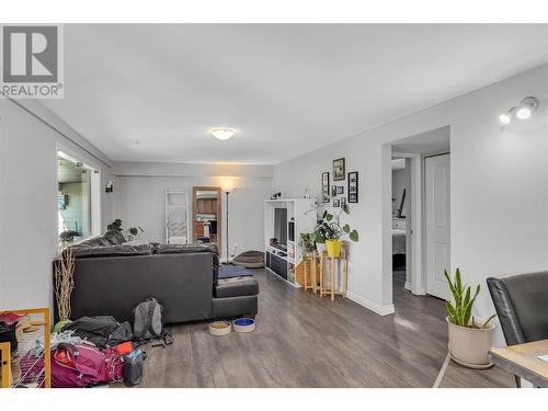 1185 Sunnyside Road, West Kelowna, BC - Indoor