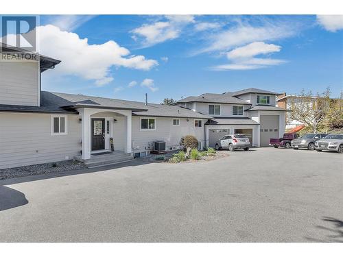 1185 Sunnyside Road, West Kelowna, BC - Outdoor