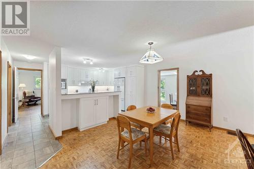 4113 Stagecoach Road, Osgoode, ON - Indoor Photo Showing Dining Room