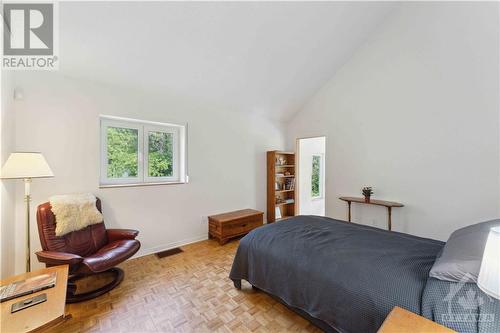 4113 Stagecoach Road, Osgoode, ON - Indoor Photo Showing Bedroom