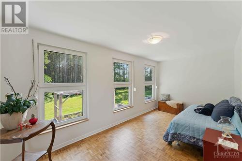 4113 Stagecoach Road, Osgoode, ON - Indoor Photo Showing Bedroom