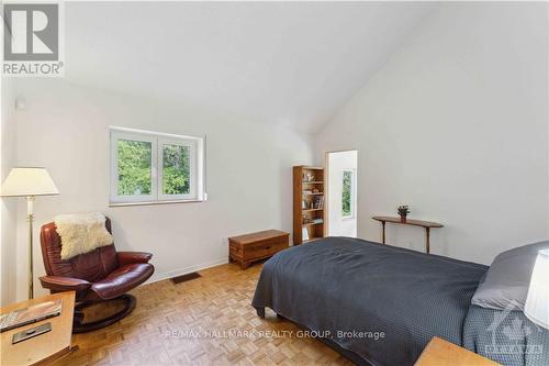 4113 Stagecoach Road, Ottawa, ON - Indoor Photo Showing Bedroom