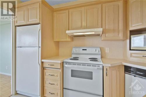 Updated kitchen - 1285 Cahill Avenue Unit#1303, Ottawa, ON - Indoor Photo Showing Kitchen