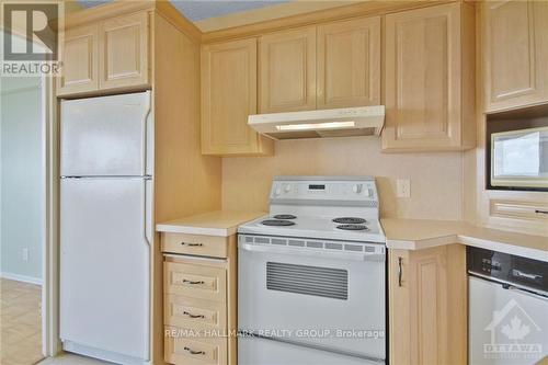 1303 - 1285 Cahill Avenue, Ottawa, ON - Indoor Photo Showing Kitchen