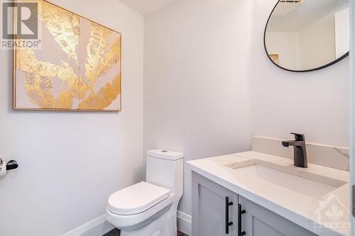 14 Cornerstone Private, Ottawa, ON - Indoor Photo Showing Bathroom