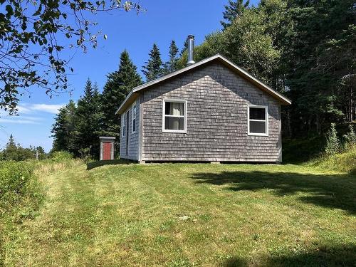 6989 Highway 16, Halfway Cove, NS 