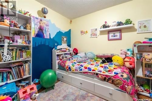 896 Grey Avenue, Moose Jaw, SK - Indoor Photo Showing Bedroom