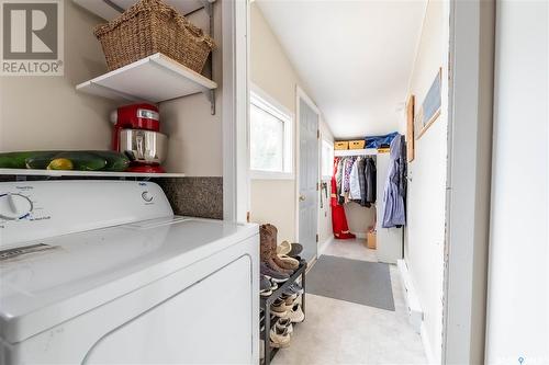 896 Grey Avenue, Moose Jaw, SK - Indoor Photo Showing Laundry Room