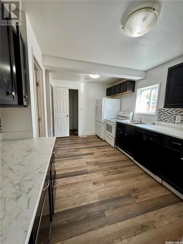 356 13Th Street W, Prince Albert, SK - Indoor Photo Showing Kitchen