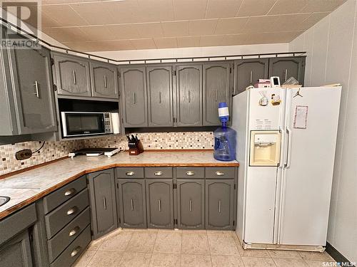 229 2Nd Avenue Nw, Preeceville, SK - Indoor Photo Showing Kitchen