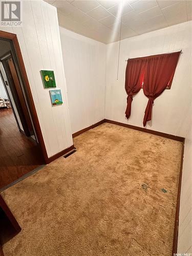 229 2Nd Avenue Nw, Preeceville, SK - Indoor Photo Showing Other Room