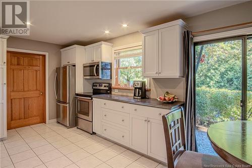 301 Inglewood Drive, Grand Bay-Westfield, NB - Indoor Photo Showing Kitchen