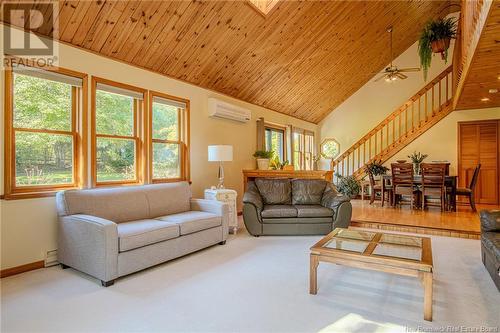 301 Inglewood Drive, Grand Bay-Westfield, NB - Indoor Photo Showing Living Room