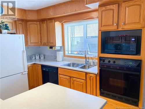 190 North, Moncton, NB - Indoor Photo Showing Kitchen With Double Sink