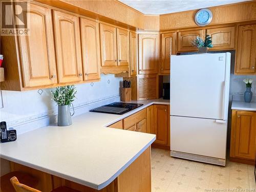 190 North, Moncton, NB - Indoor Photo Showing Kitchen