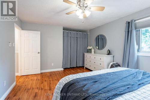 64 - 5029 Pinedale Avenue, Burlington, ON - Indoor Photo Showing Bedroom