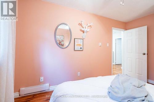 64 - 5029 Pinedale Avenue, Burlington (Appleby), ON - Indoor Photo Showing Bedroom