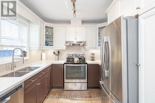 54 William Street, Toronto (Weston), ON - Indoor Photo Showing Kitchen With Double Sink With Upgraded Kitchen