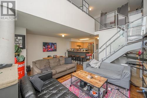 603 - 250 Manitoba Street, Toronto (Mimico), ON - Indoor Photo Showing Living Room