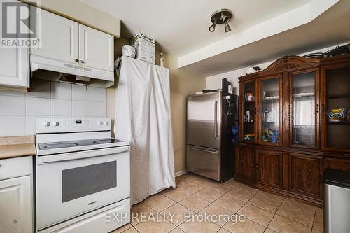 37 - 41 Nadia Place, Oakville (College Park), ON - Indoor Photo Showing Kitchen