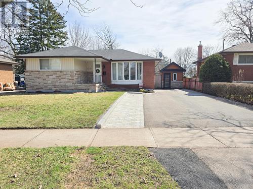 Main - 5382 Spruce Avenue, Burlington (Appleby), ON - Outdoor With Facade