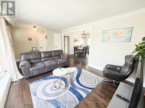 Main - 5382 Spruce Avenue, Burlington (Appleby), ON - Indoor Photo Showing Living Room