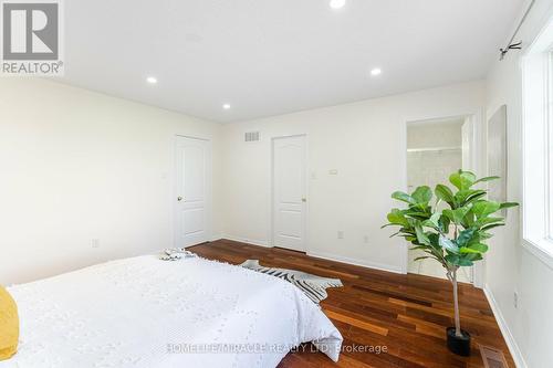 1434 Pate Court, Mississauga (East Credit), ON - Indoor Photo Showing Bedroom