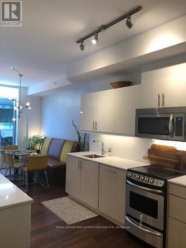 203 - 36 Howard Park Avenue, Toronto (Roncesvalles), ON - Indoor Photo Showing Kitchen