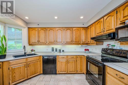 847 Edistel Crescent, Mississauga, ON - Indoor Photo Showing Dining Room