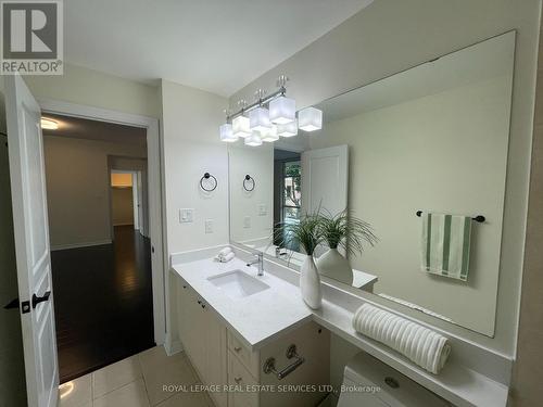 204 - 70 Port Street E, Mississauga (Port Credit), ON - Indoor Photo Showing Bathroom