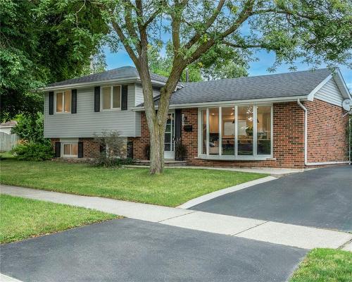 1309 Majestic Drive, Burlington, ON - Outdoor With Facade