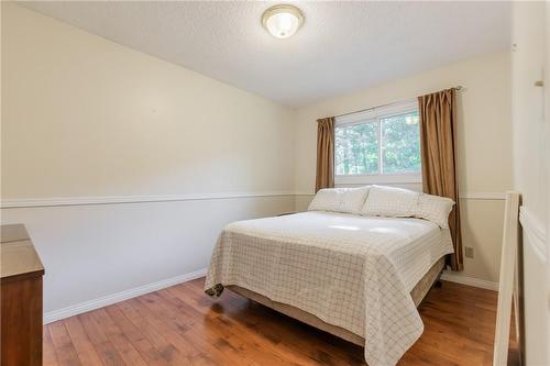 294 Parkside Drive, Hamilton, ON - Indoor Photo Showing Bedroom