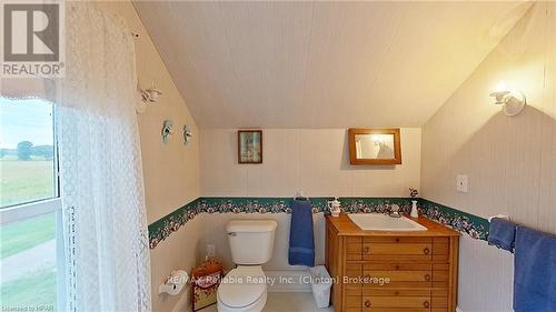 75551 Bluewater Highway, Bluewater (Bayfield), ON - Indoor Photo Showing Bathroom