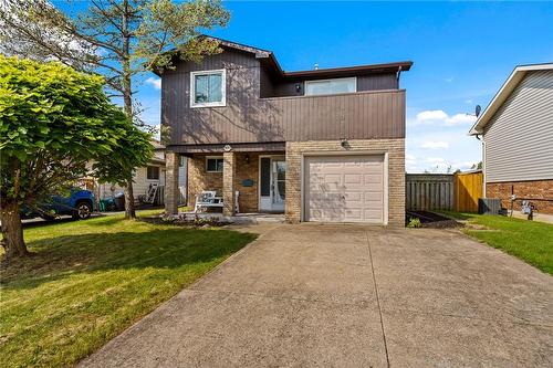 7693 Ronnie Crescent, Niagara Falls, ON - Outdoor