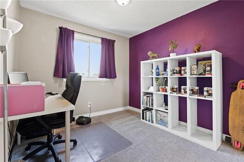 7693 Ronnie Crescent, Niagara Falls, ON - Indoor Photo Showing Office