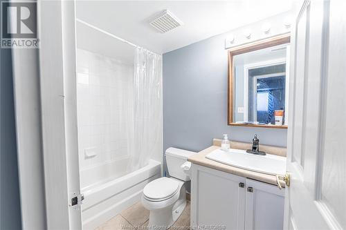 1323 Langlois Avenue Unit# 105, Windsor, ON - Indoor Photo Showing Bathroom