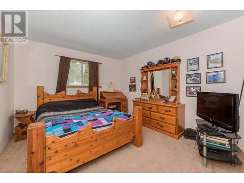 310 Kappel Street, Sicamous, BC - Indoor Photo Showing Bedroom