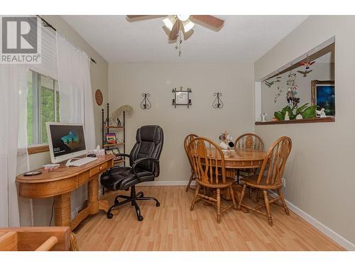 310 Kappel Street, Sicamous, BC - Indoor Photo Showing Office