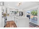 1470 Graham Street, Kelowna, BC  - Indoor Photo Showing Kitchen With Upgraded Kitchen 