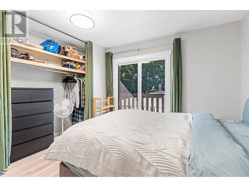 1470 Graham Street, Kelowna, BC - Indoor Photo Showing Bedroom